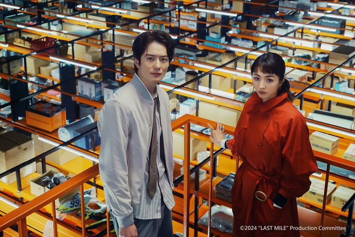 劇照01_岡田將生（左）、滿島光（右）